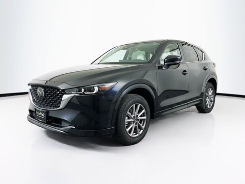 Used 2025 MAZDA CX-5 AWD 2.5 S w/ Preferred Package image 3