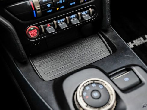Used 2021 Ford Mustang Shelby GT500 w/ Carbon Fiber Track Pack RWD image 68