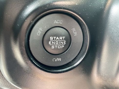Used 2022 Jeep Wrangler Unlimited Sport AWD/4WD image 28