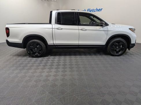 New 2026 Honda Ridgeline Black Edition image 7