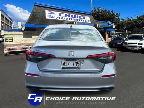 Used 2022 Honda Civic EX image 6