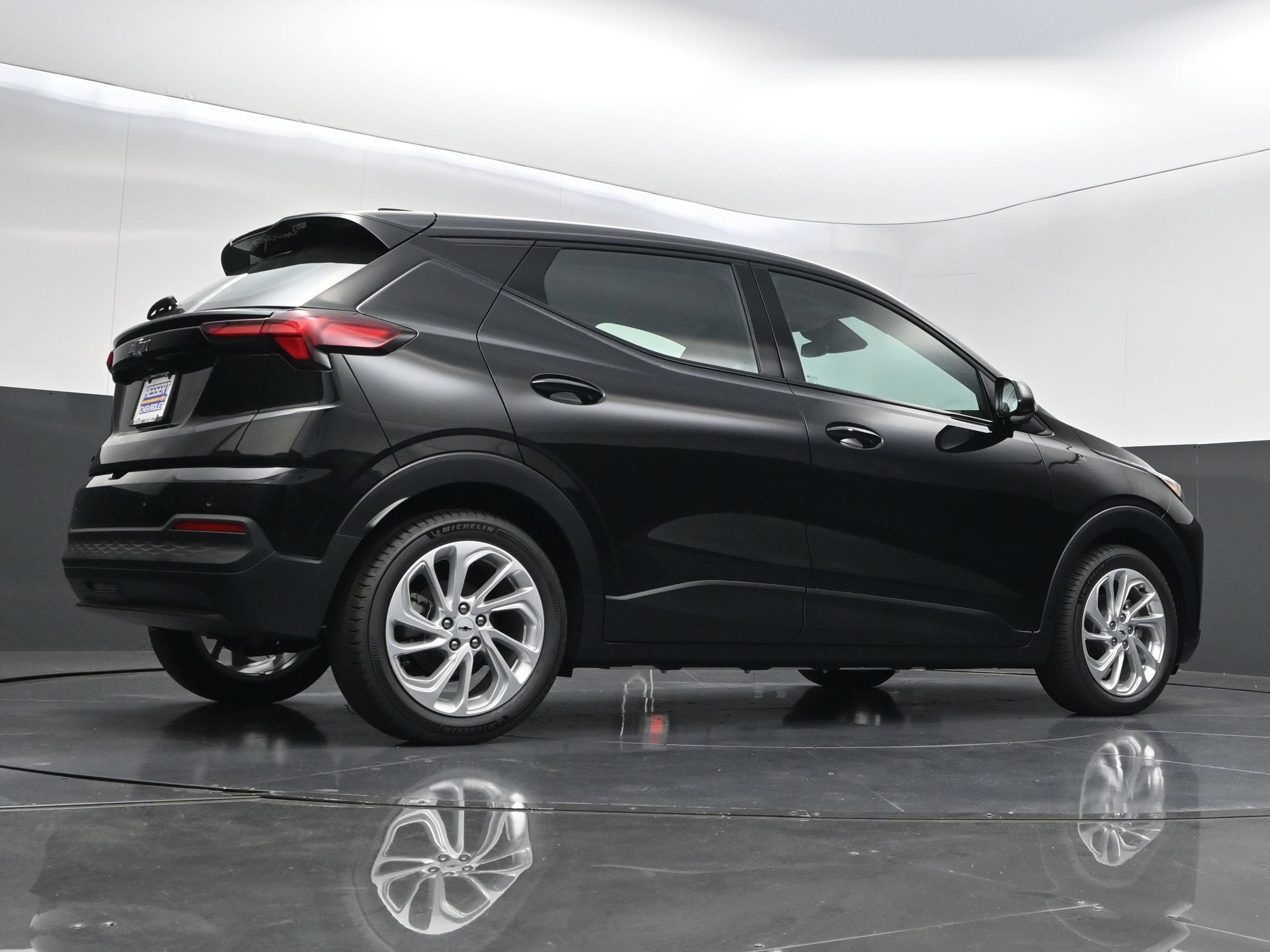 New 2027 Chevrolet Bolt LT w/ Comfort Package FWD image 66