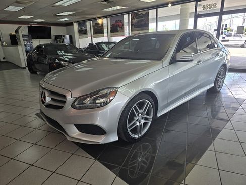 Used 2014 Mercedes-Benz E 350 4MATIC Sedan image 1