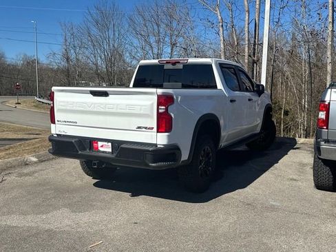 Used 2025 Chevrolet Silverado 1500 ZR2 w/ Technology Package image 4