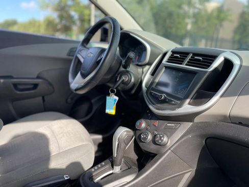 Used 2017 Chevrolet Sonic LS FWD image 17