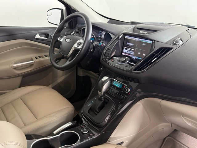 Used 2015 Ford Escape Titanium FWD image 17