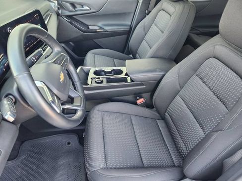 Used 2026 Chevrolet Equinox LT FWD image 4