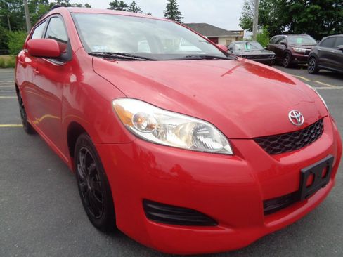 Used 2009 Toyota Matrix FWD image 15