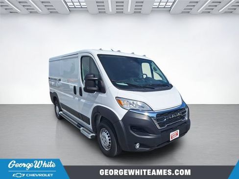 Used 2025 RAM ProMaster 2500 w/ U-Haul Equipment Group FWD image 1