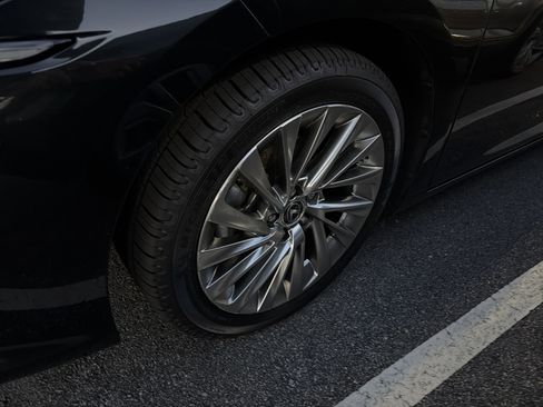 Used 2023 Lexus ES 350 Ultra Luxury image 13