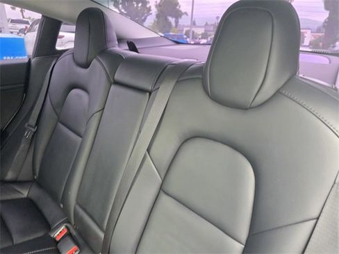 Used 2022 Tesla Model 3 Long Range image 12