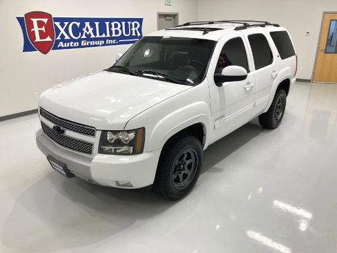Used 2010 Chevrolet Tahoe LT w/ Luxury Package AWD/4WD image 4