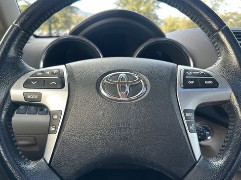 Used 2012 Toyota Highlander Limited image 31