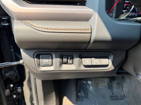 Used 2023 GMC Acadia AT4 w/ Technology Package AWD/4WD image 8