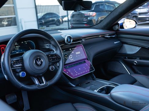 Used 2024 Maserati GranTurismo Trofeo image 19