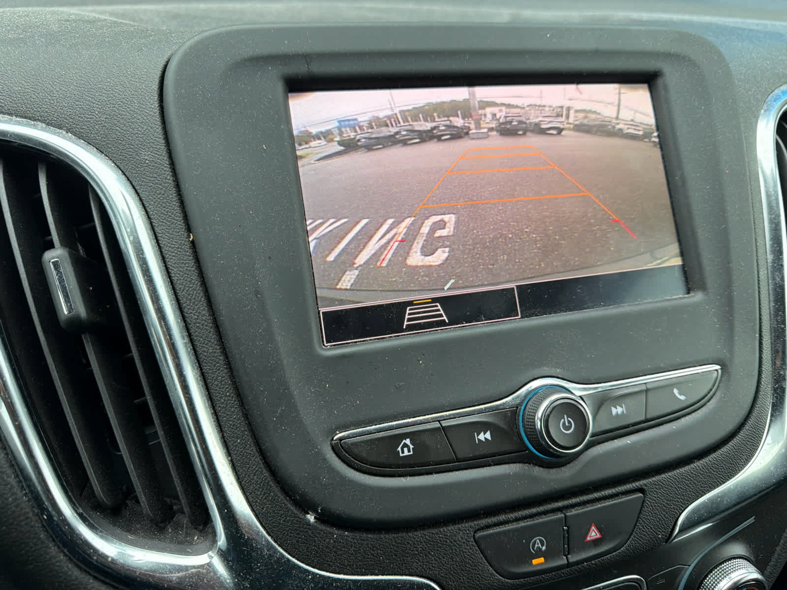 Certified 2023 Chevrolet Equinox LT FWD image 10