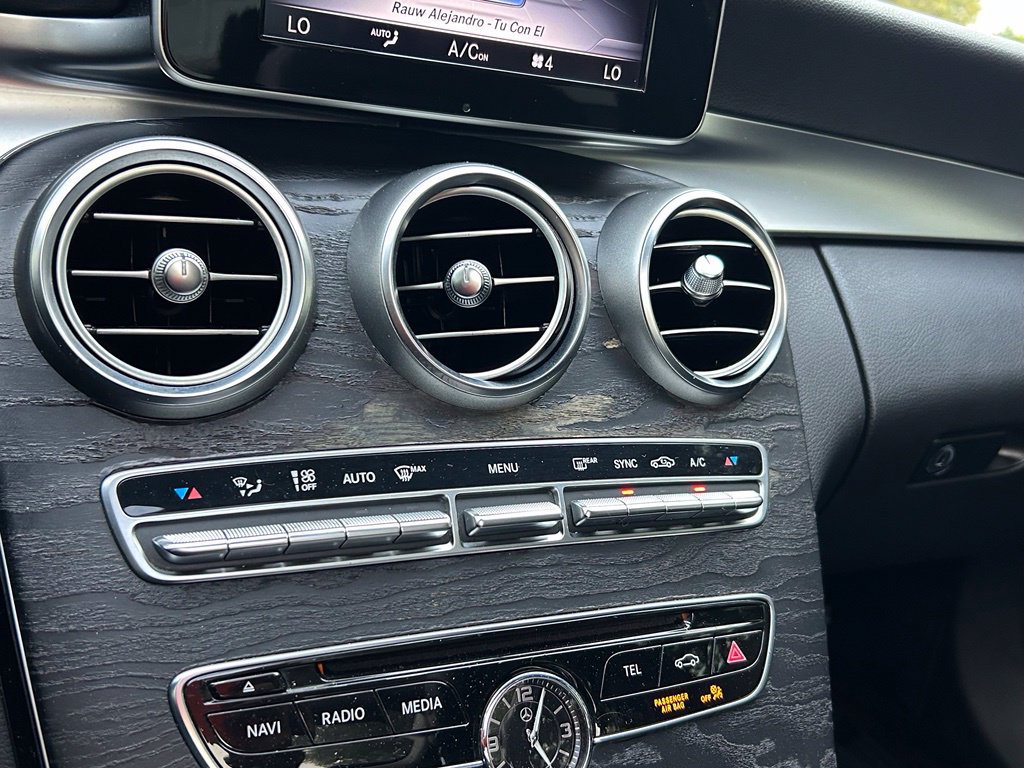 Used 2017 Mercedes-Benz C 300 4MATIC Sedan image 20