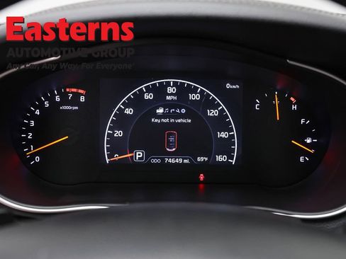 Used 2014 Kia Cadenza Premium w/ Luxury Package FWD image 18