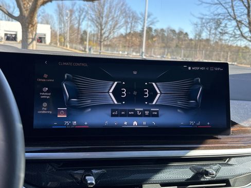 Used 2025 BMW X6 xDrive40i image 25