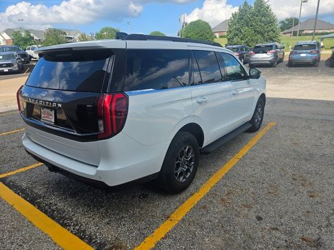 Used 2025 Ford Expedition Active RWD image 7