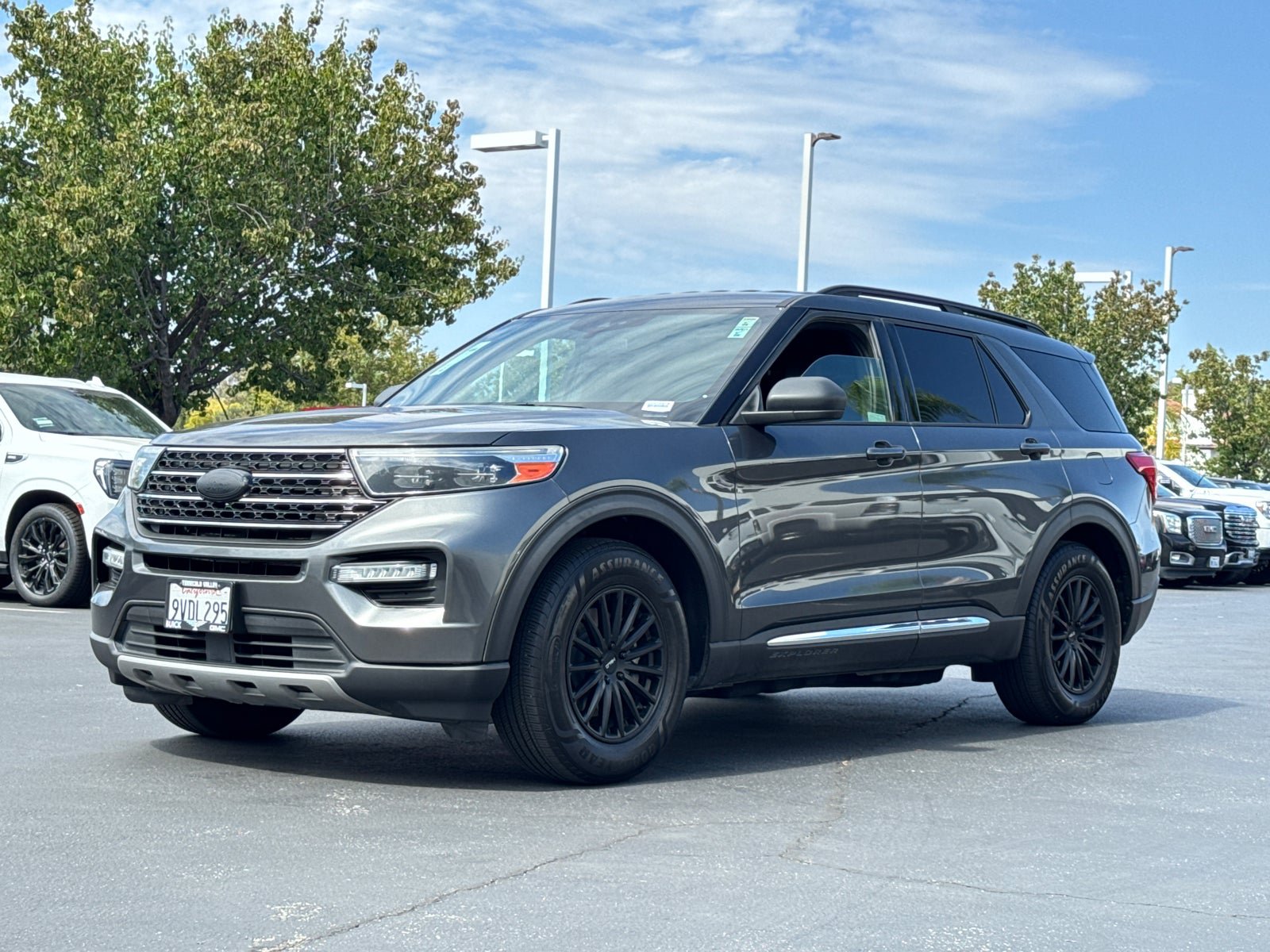 Used 2020 Ford Explorer XLT w/ Equipment Group 202A RWD image 2