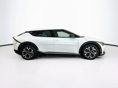 Used 2024 Kia EV6 Light AWD/4WD image 10