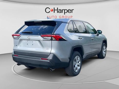 Used 2023 Toyota RAV4 LE AWD/4WD image 3
