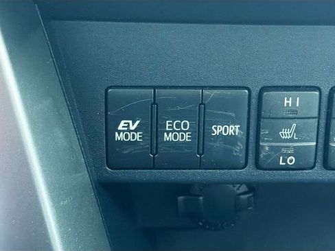 Used 2018 Toyota RAV4 XLE w/ Convenience Package AWD/4WD image 29