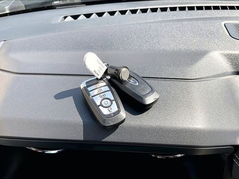 Used 2024 Ford Expedition Max Limited AWD/4WD image 13