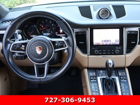 Used 2018 Porsche Macan AWD/4WD image 17