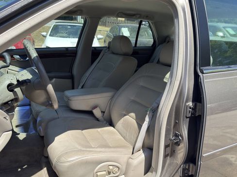 Used 2003 Cadillac De Ville w/ Comfort & Convenience Package image 24