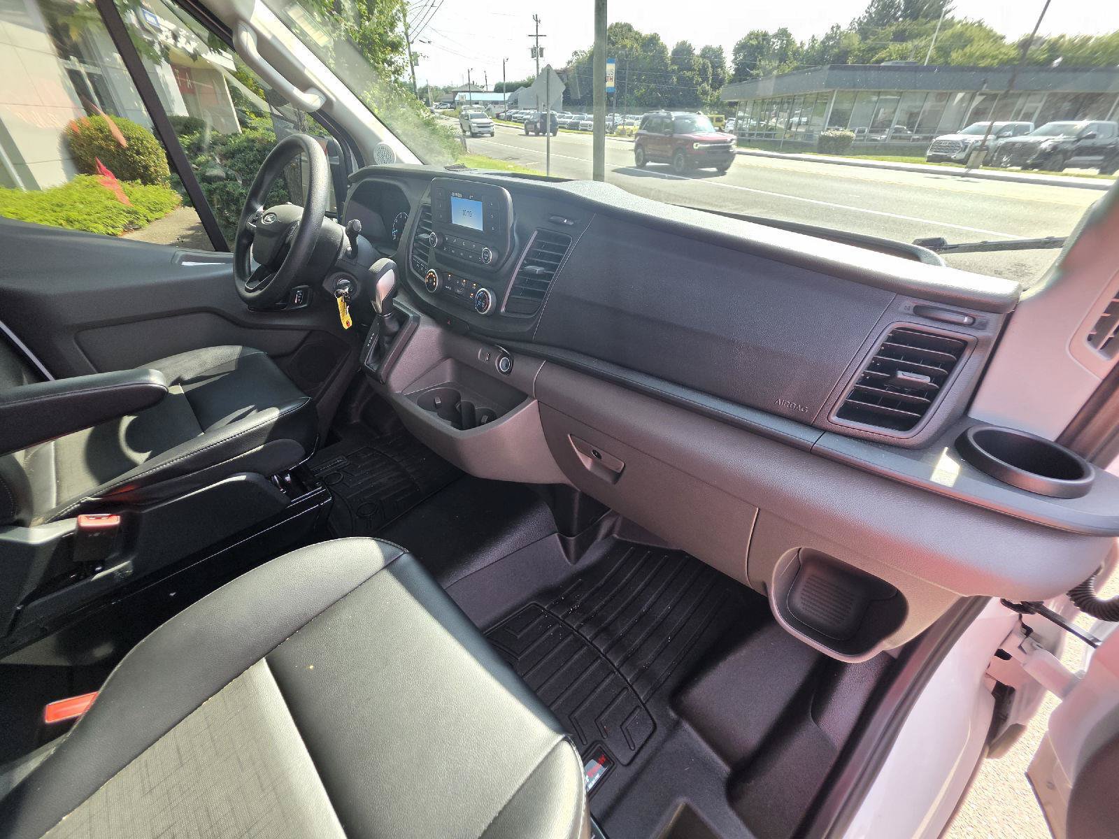 Used 2025 Ford Transit 250 148 Medium Roof Extended AWD w/ Exterior Upgrade Package image 12