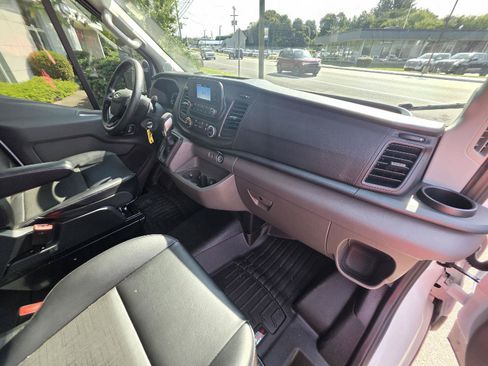Used 2025 Ford Transit 250 148 Medium Roof Extended AWD w/ Exterior Upgrade Package image 12