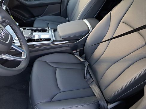 New 2026 Audi Q8 Premium Plus image 18