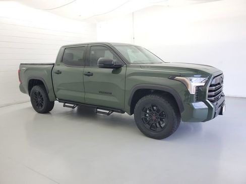 Used 2022 Toyota Tundra SR5 image 4