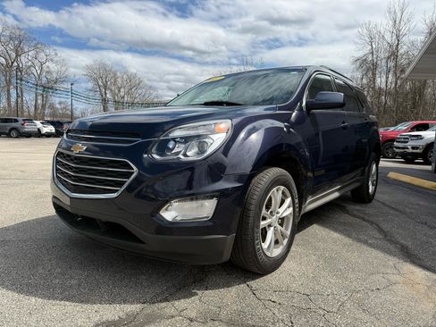 Used 2017 Chevrolet Equinox LT w/ Convenience Package AWD/4WD image 7