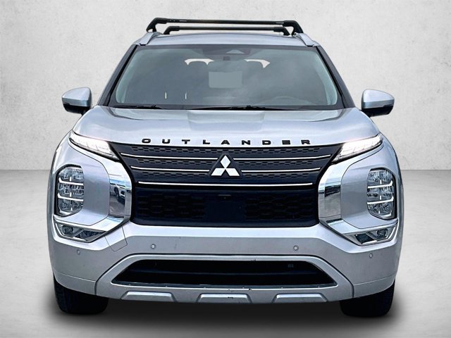 Used 2023 Mitsubishi Outlander SEL FWD image 3