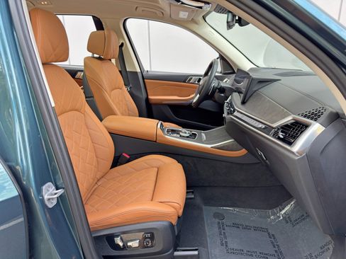 Used 2023 BMW X7 xDrive40i w/ Executive Package AWD/4WD image 16