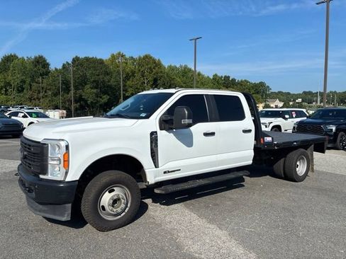 Used 2023 Ford F350 XL AWD/4WD image 3