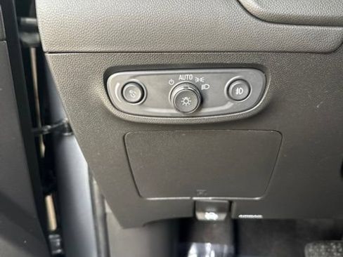 Used 2023 Buick Encore GX Select w/ Sport Touring Package FWD image 36