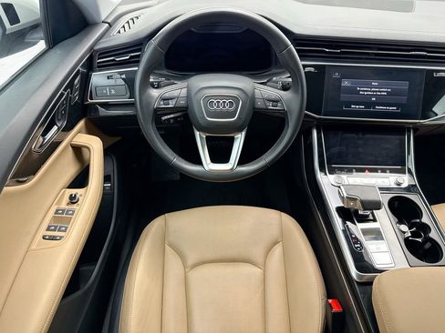 Used 2023 Audi Q8 Prestige w/ Prestige Package AWD/4WD image 10