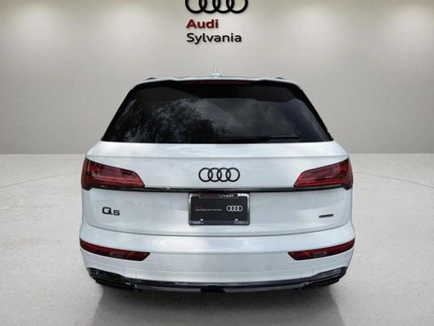 Certified 2025 Audi Q5 e Premium Plus w/ Premium Plus Package AWD/4WD image 7