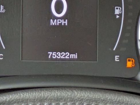 Used 2020 Jeep Renegade Sport w/ UConnect 7.0 Group image 29