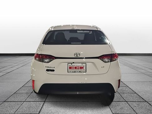 Used 2024 Toyota Corolla LE image 6