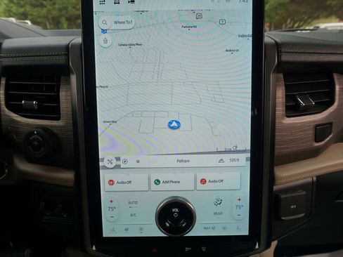 Used 2023 Ford Expedition Limited AWD/4WD image 10