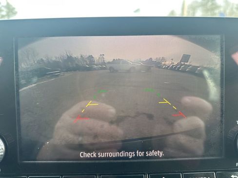 Used 2022 Mitsubishi Outlander ES image 19