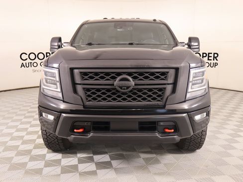 Used 2021 Nissan Titan PRO-4X w/ Pro-4x Convenience Package AWD/4WD image 10