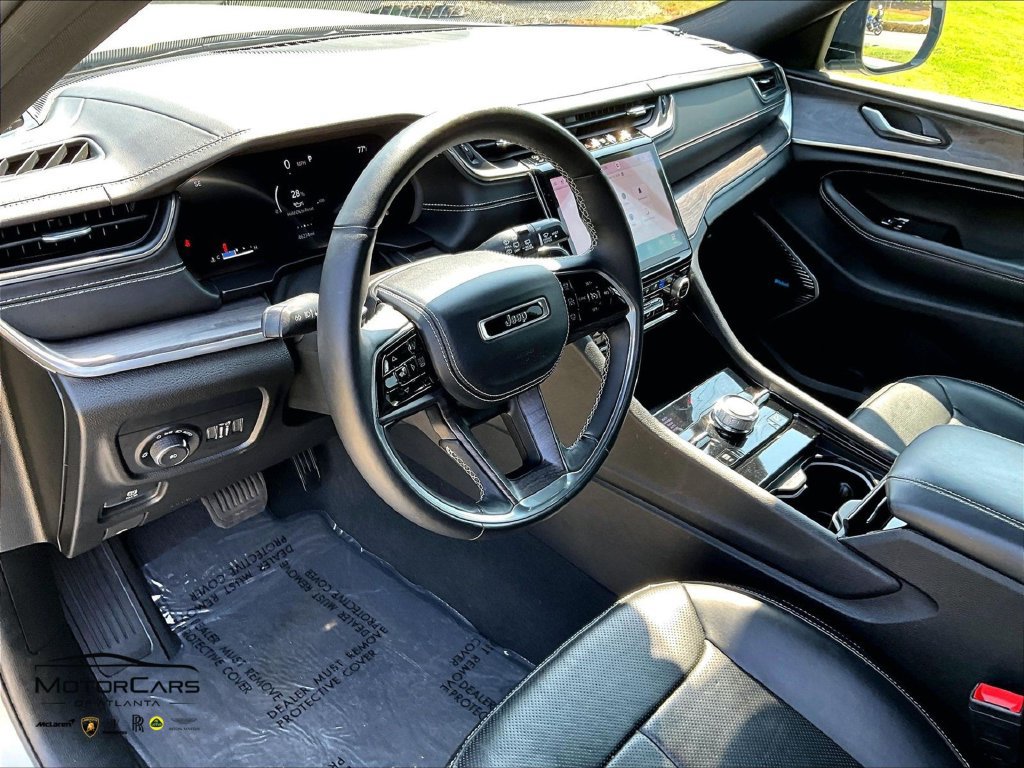 Used 2022 Jeep Grand Cherokee Overland AWD/4WD image 13