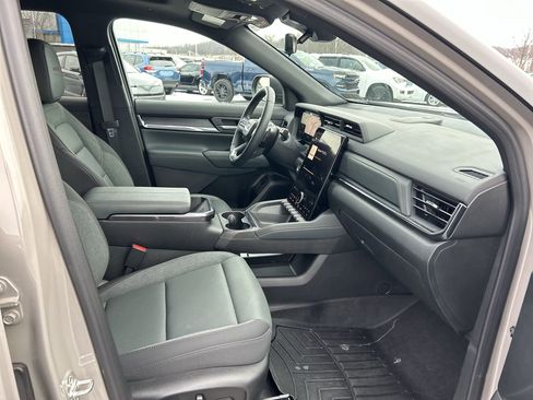 Used 2026 GMC Terrain AT4 w/ Convenience Package III image 14