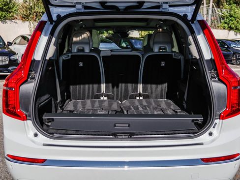 Used 2024 Volvo XC90 T8 Plus w/ Protection Package Premier image 29